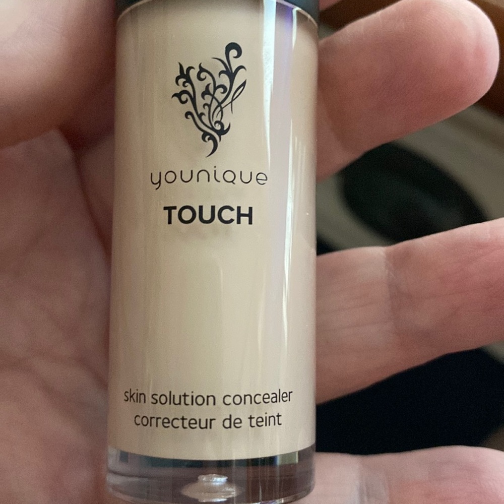 Younique scarlet 10ml